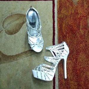 Bebe Desiree sandal 8m